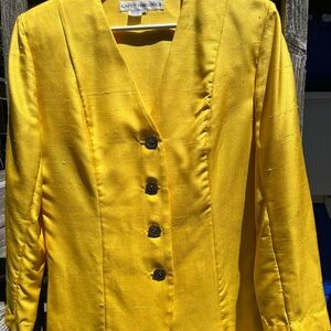 Cathy Hardwick, yellow women’s blazer, size 10 in good condition